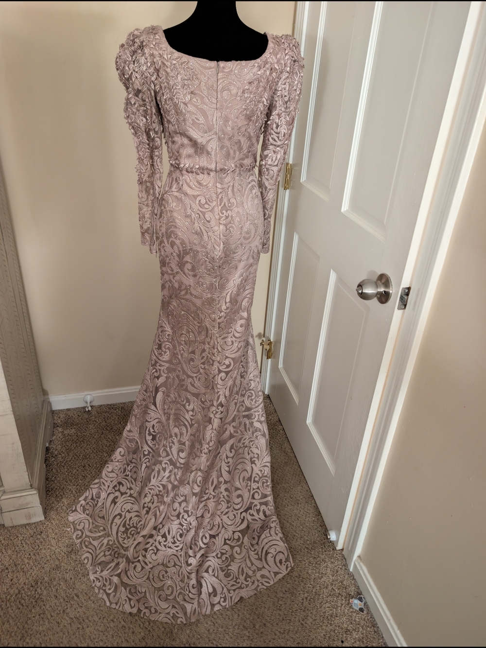 NWT Mac Duggal Embroidered Long Sleeve Evening Gown Dusty Rose Mauve Size 4 $698 - Picture 2 of 7